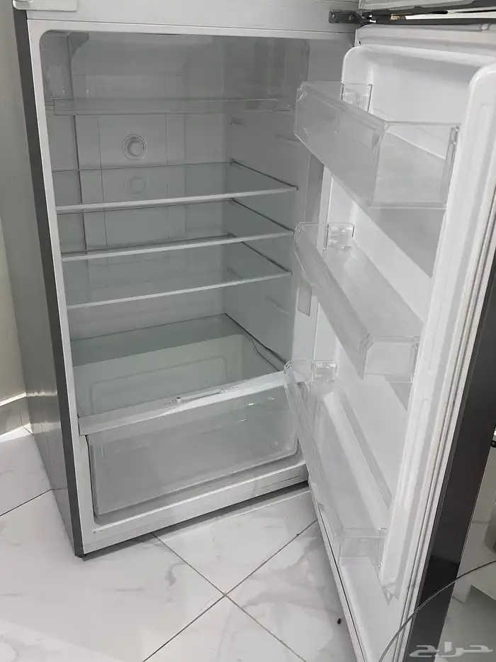 ثلاجة هونداي للبيع فيها عطل في الترموستات 0