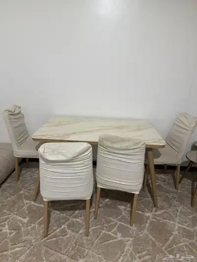 طاولة طعام index