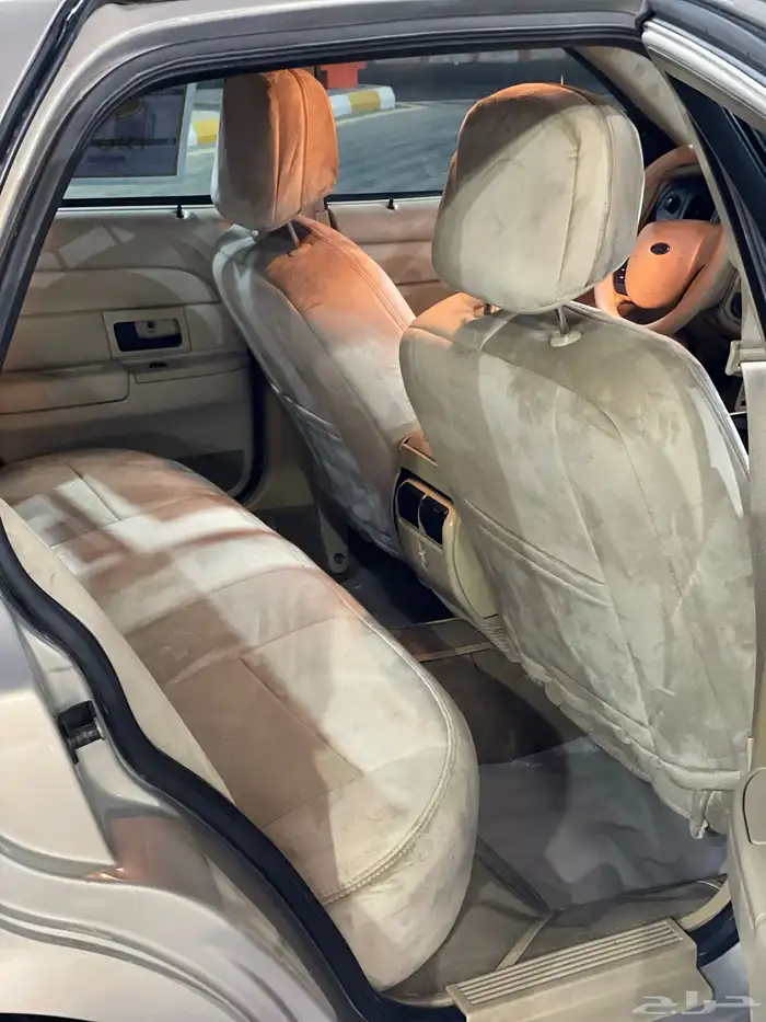 فورد فكتوريا سعودي للبيع او للبدل بيوكن من2009الا2012 7