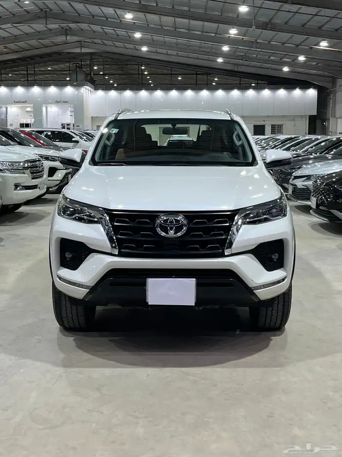 فورتشنر 2021 سعودي مخزن 6 سلندر دبل VX1 0