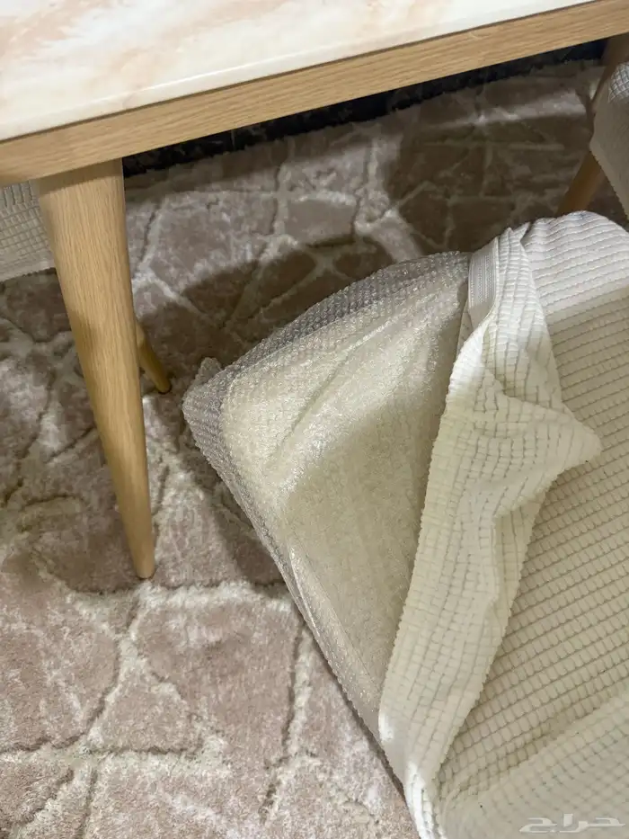 طاولة طعام 0