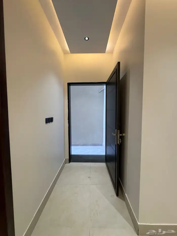 للبيع شقق تمليك أرضي مدخل مستقل على شارع 20 متر حي الحسام 8