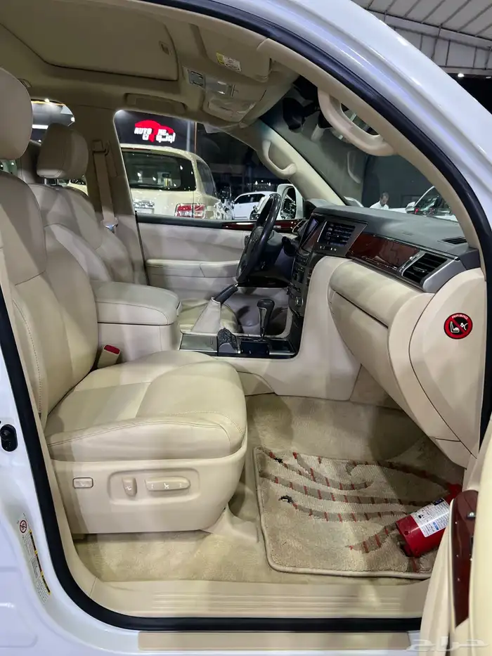 لكزس 2015 بريمي كلاسك ماشي 129 الف قمة فالنظافة السعر 170 6