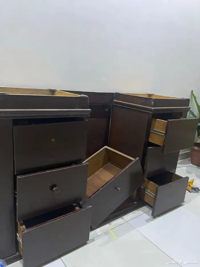 طاوله ادراج 0