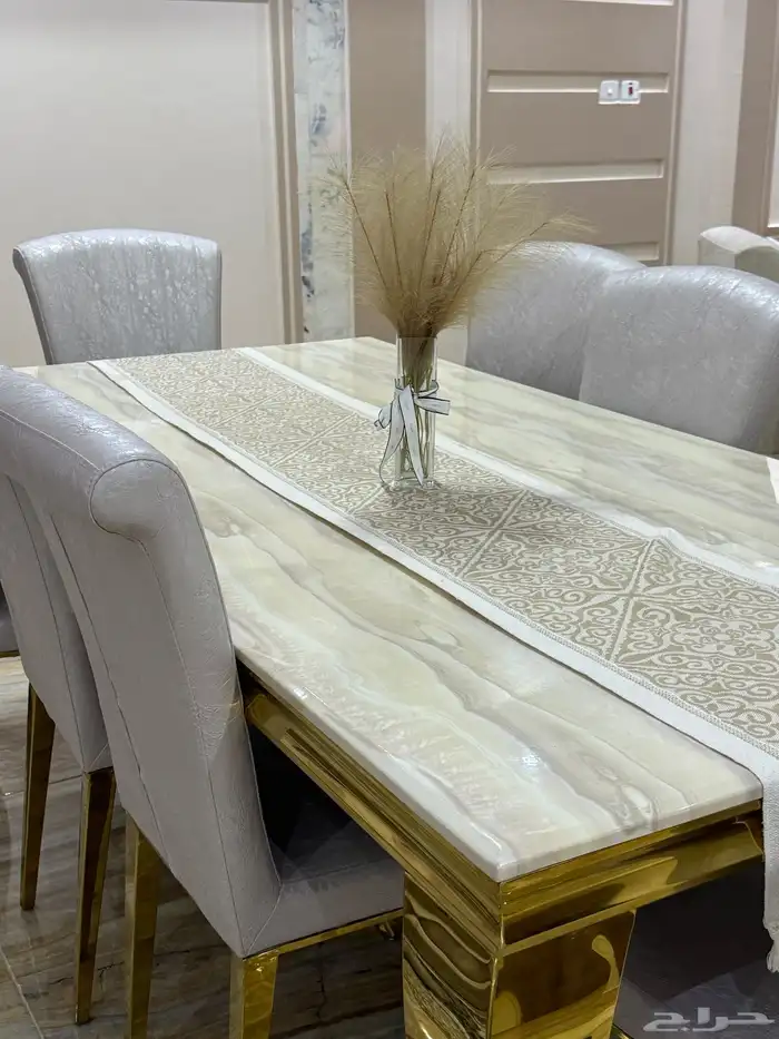 طاولة طعام للبيع 0