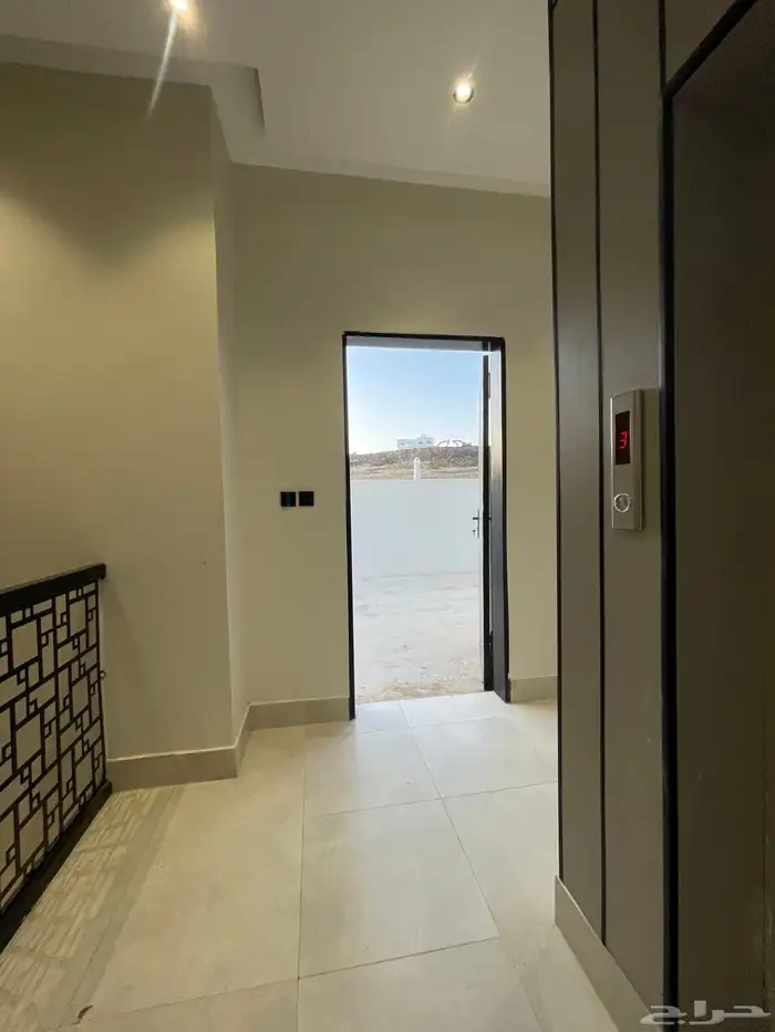 للبيع شقق علويه بسطح ومصعد بسعر 520 الف ابها المحاله 25