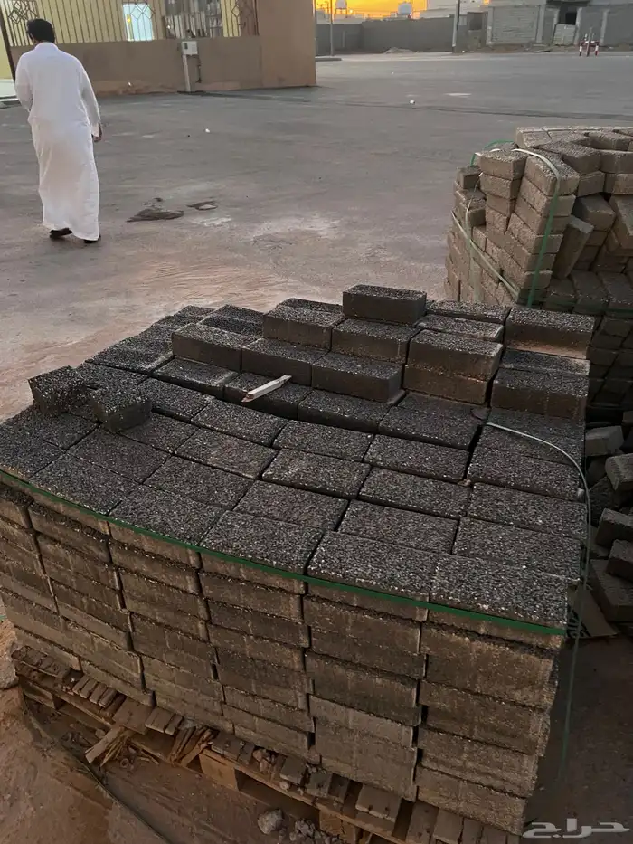 4 طبليات انترلوك اسود و رصاصي 2