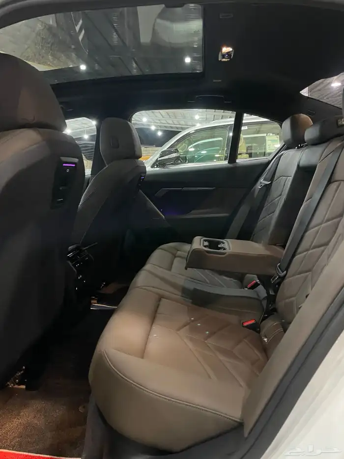 بي ام دبليو 520i موديل 2024 فل كامل Kit m 15