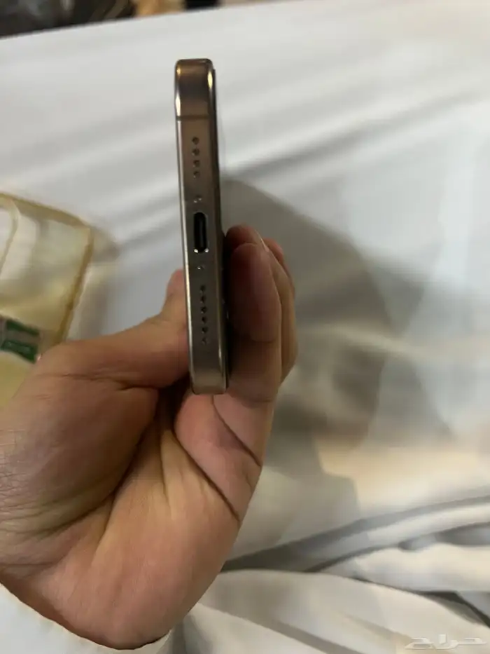 ايفون 16 برو ماكس 4