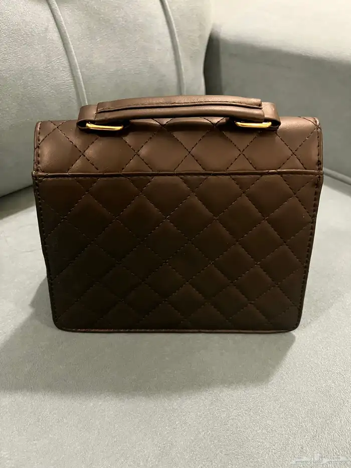 شنط للبيع الأسود ب70 الأبيض ب 80 الحمراء 100 2