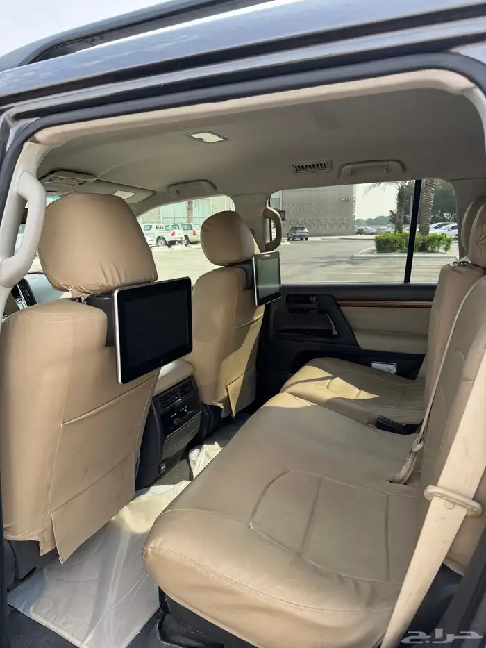 لاند كروزر 2018 للبيع 6