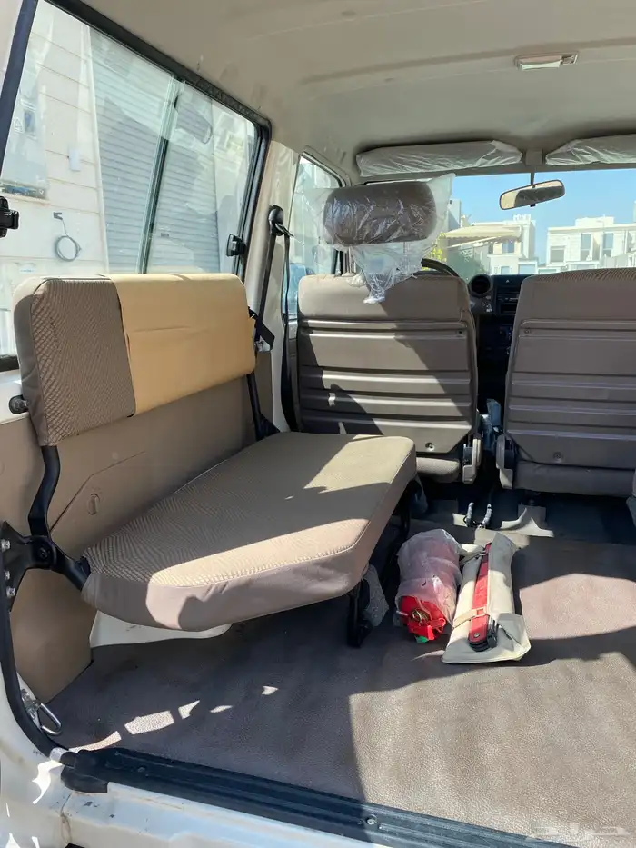 جيب ربع بوليسي 2013 19