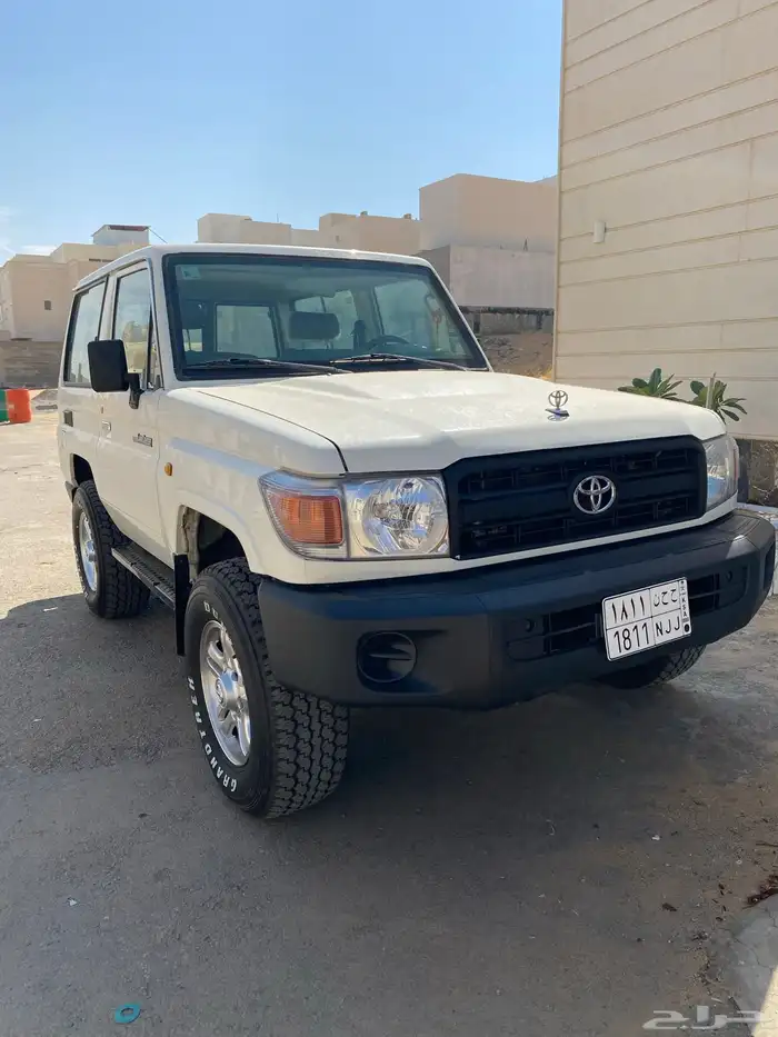 جيب ربع بوليسي 2013 0