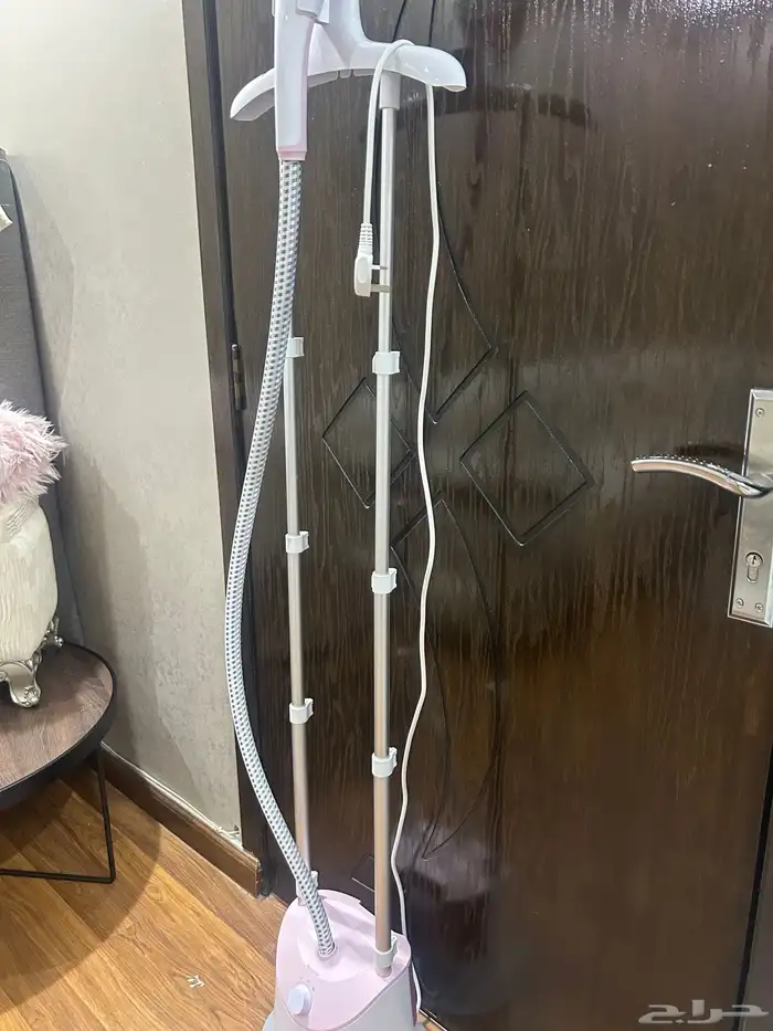 مكواة ملابس جديده والشركه معروفه واصليه وفيها تعديل الطول 2