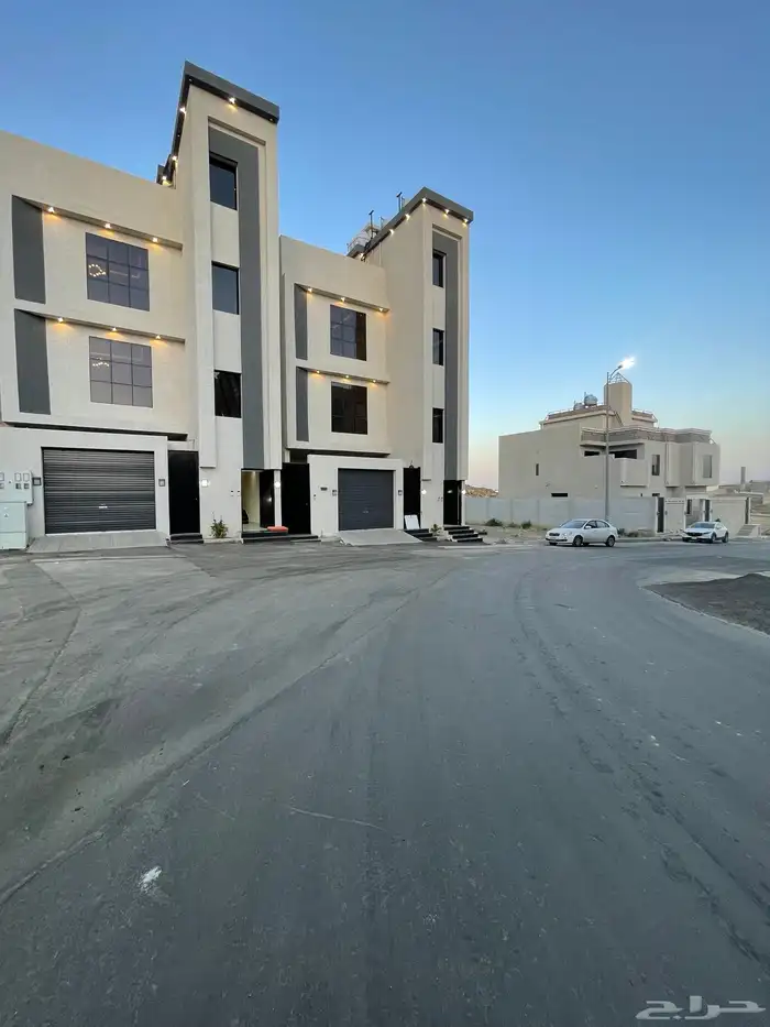 للبيع شقق علويه بسطح ومصعد بسعر 520 الف ابها المحاله 1