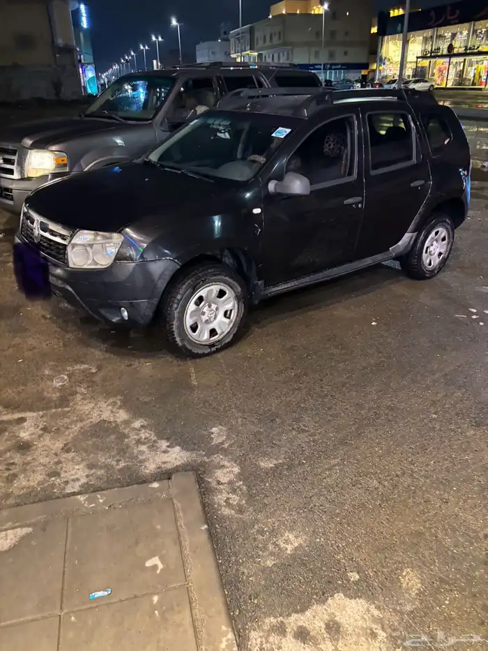 رينو داستر 2015 اللون اسود 3