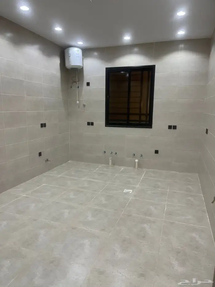 للبيع شقق نظام ادوار وسط الخدمات بخميس مشيط 5