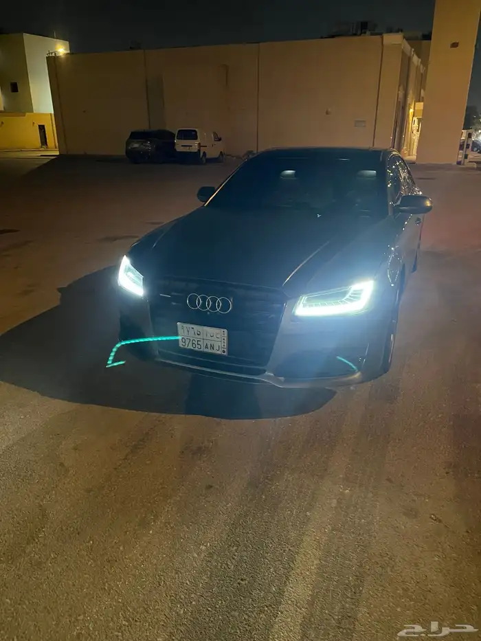 اودي 2017 Audi A8 0