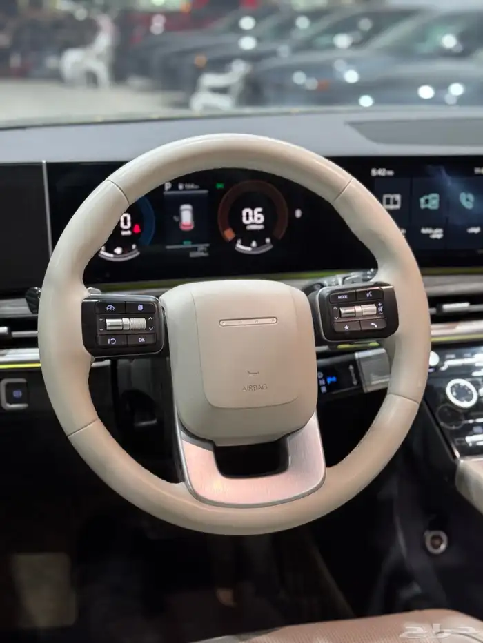 هيونداي سنتافي موديل 2024 عداد 22 الف كيلو 8