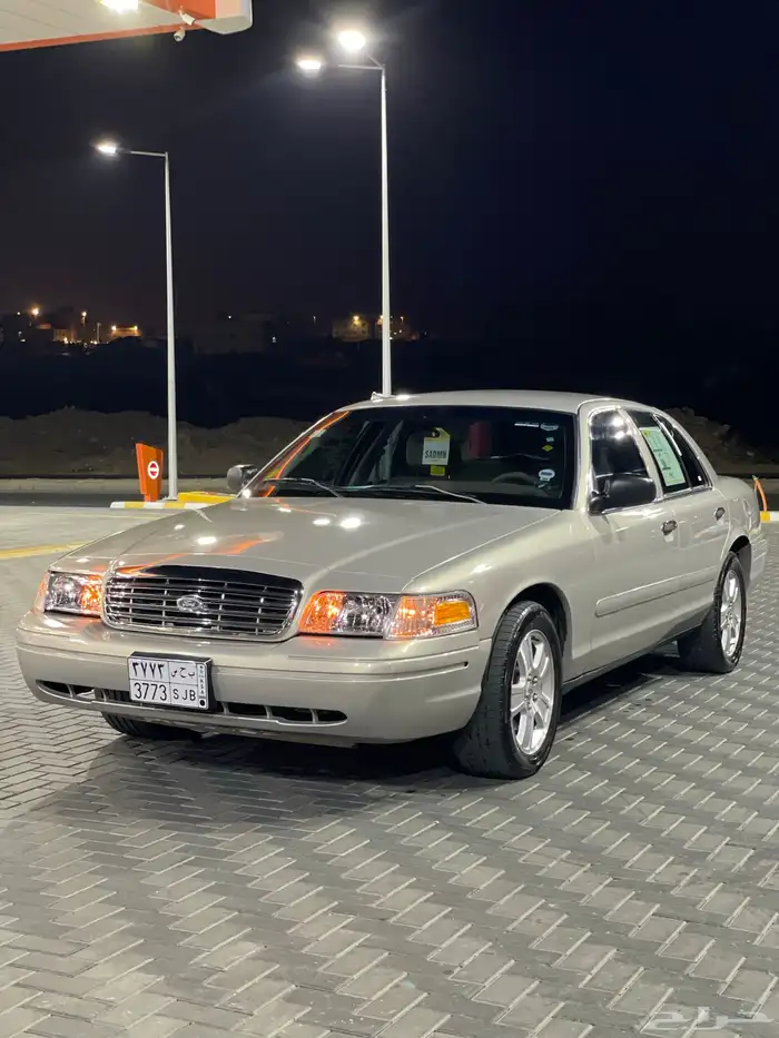 فورد فكتوريا سعودي للبيع او للبدل بيوكن من2009الا2012 1