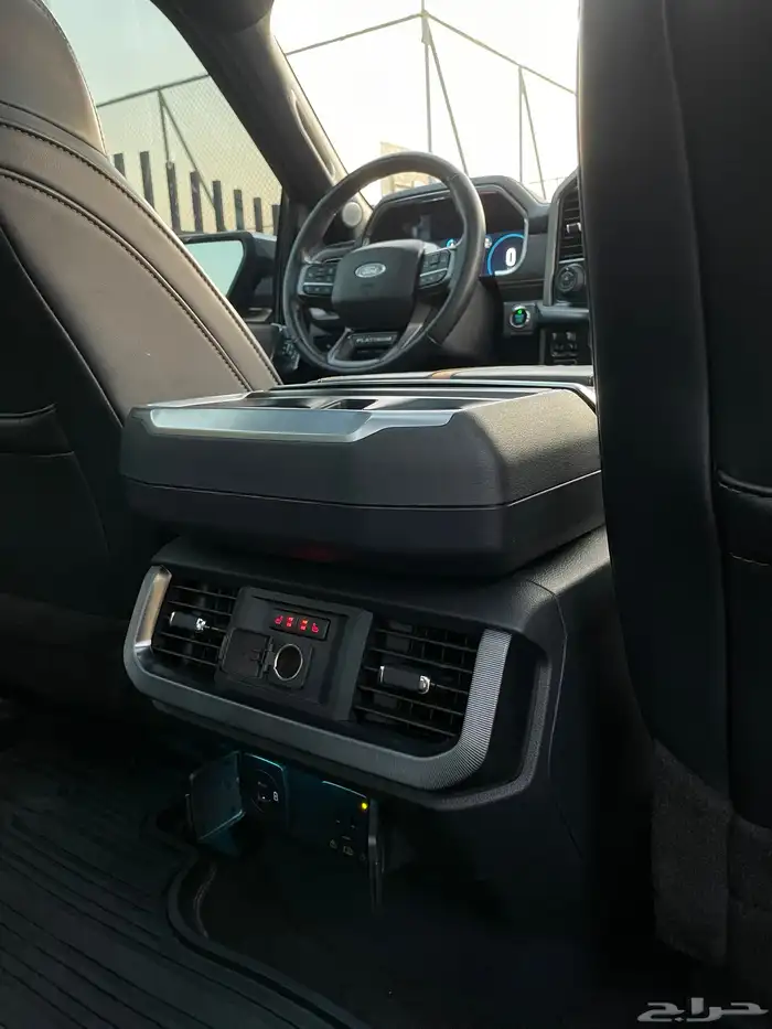 فورد F150 2022 بلاتينيوم نظيف جدا بحال الوكاله 23