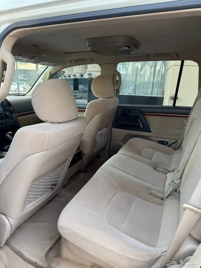 للبيع لاندكروزر GXR 2013 V8 6