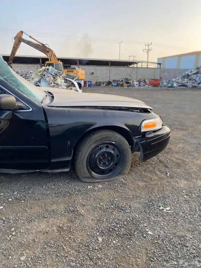 فورد فكتوريا بوليسي2011 قطع غيار تشليح 6