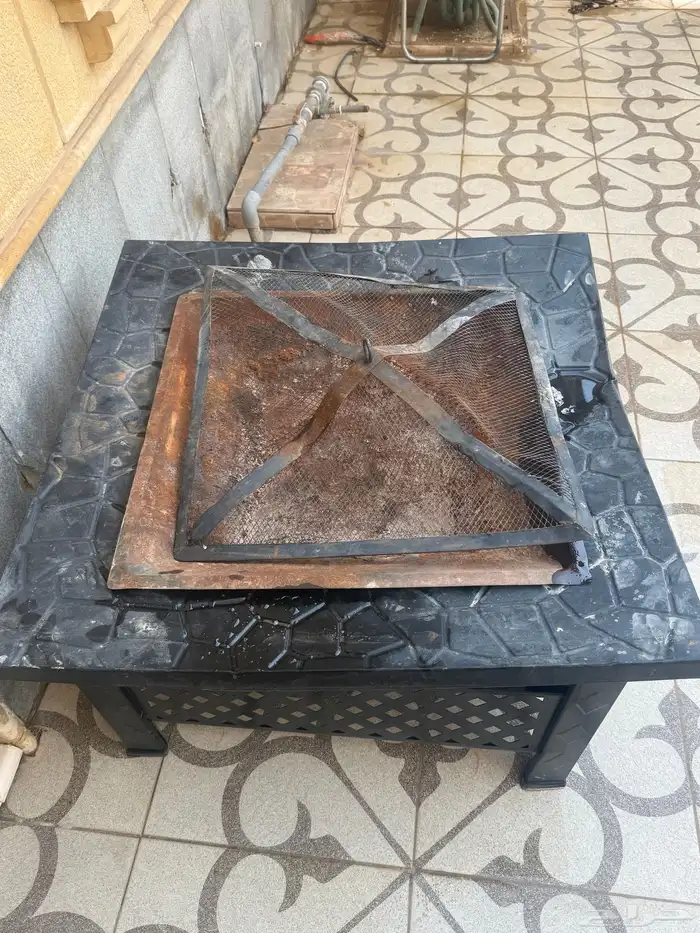 منقل ضوء شبه جديد مع غطاء 0