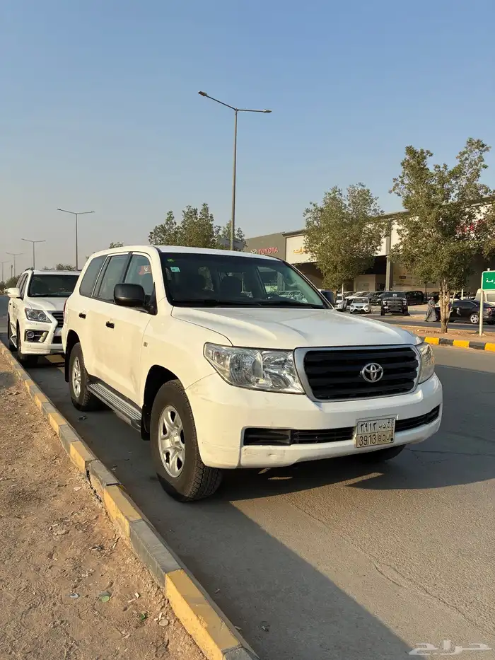 لاندكروزر 2010 1