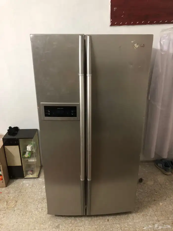 ثلاجه (LJ) للبيع يبغالها تصليح 0