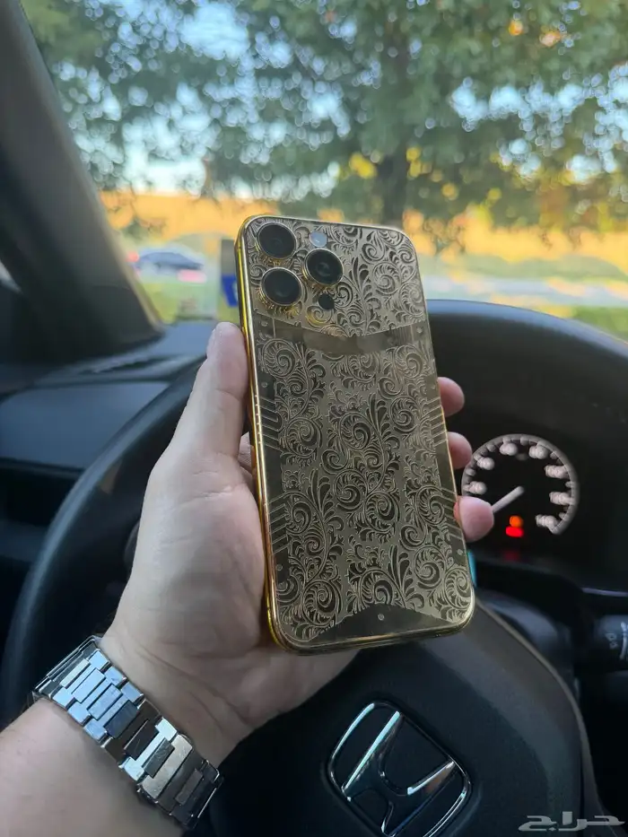 iphone 16 pro max gold plated 24k ايفون مطلي ذهب 3
