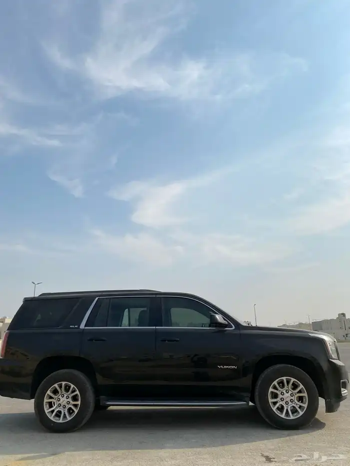 جي إم سي يوكن 2018 دبل 10