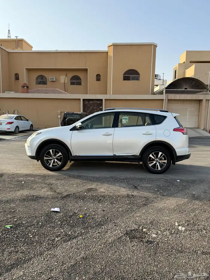 راف فور 2018 ممشى قليل مستخدم اول 1