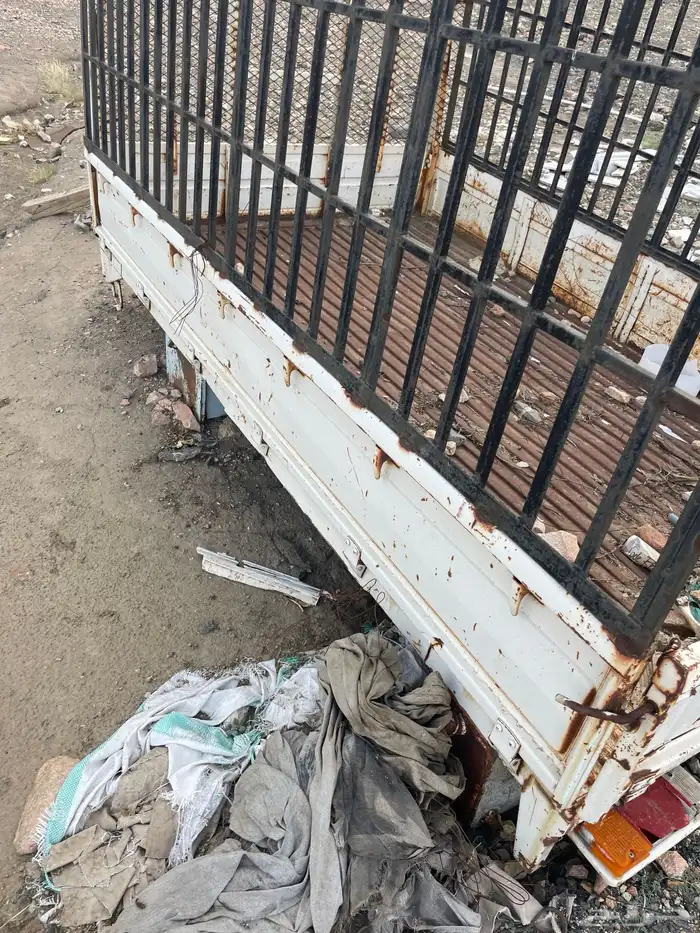 للبيع صندوق دينا تايوتا 82 بلد 0