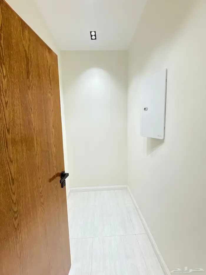 للبيع شقق ارضيه وعلويه بسطح خاص بحي الموسي وسط جميع الخدمات 9