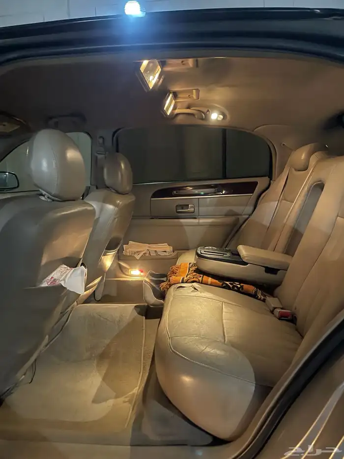 Lincoln Town Car   Executive (لارج) 25