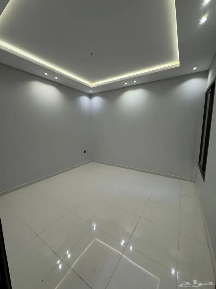 للبيع فيلا مودرن دورين ومحلق بدره الموسى واصل جميع الخدمات 22