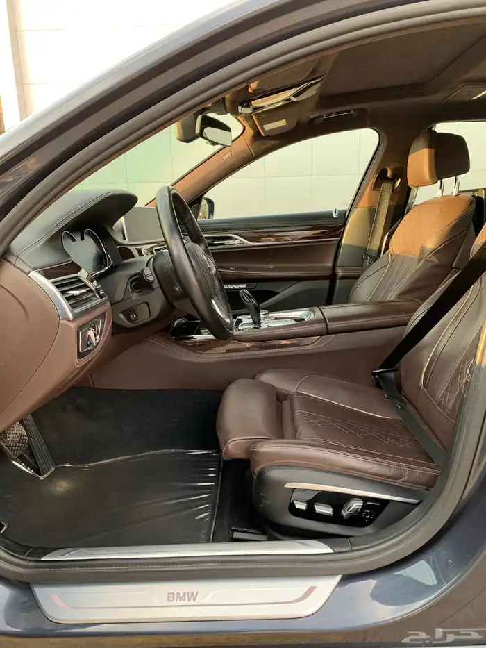 للبيع بي ام Li740 2016 صيانات وكالة 34