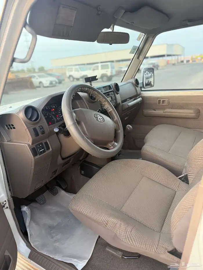 جيب 2011 سعودي ماشي 245 الف 5 أبواب 4