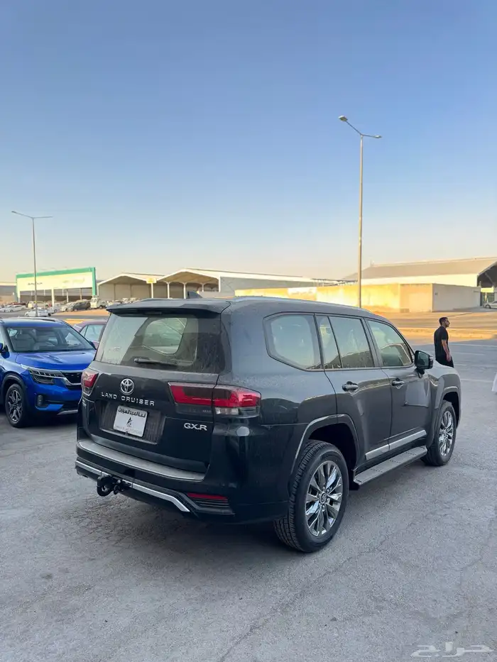للبيع تويوتا لاندكروزر 2025-L3 -اسود باقل الأسعار 3