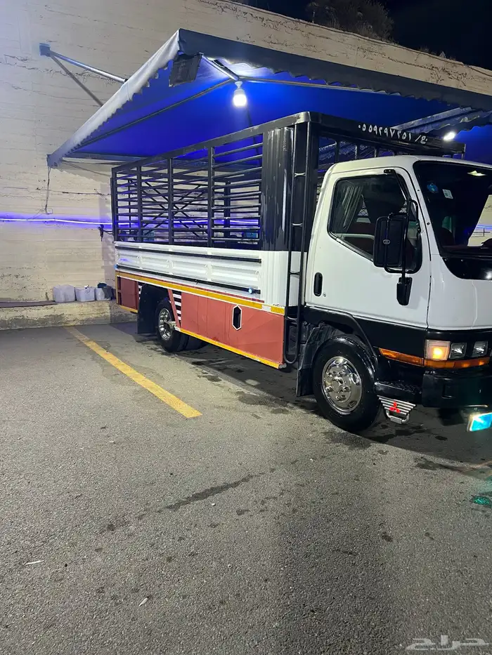 دينا ميتسوبيشي 2002 0