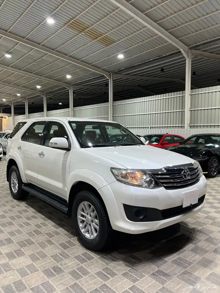 للبيع تويوتا فورتشنر موديل 2015 ممشى قليل 0