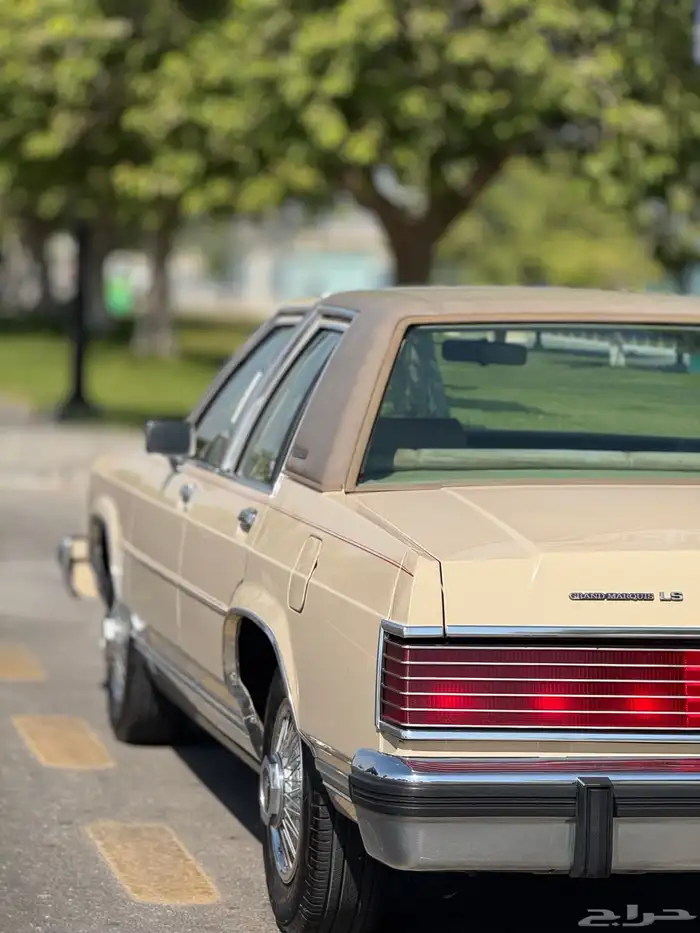 فورد ماركيز كلاسيك 27