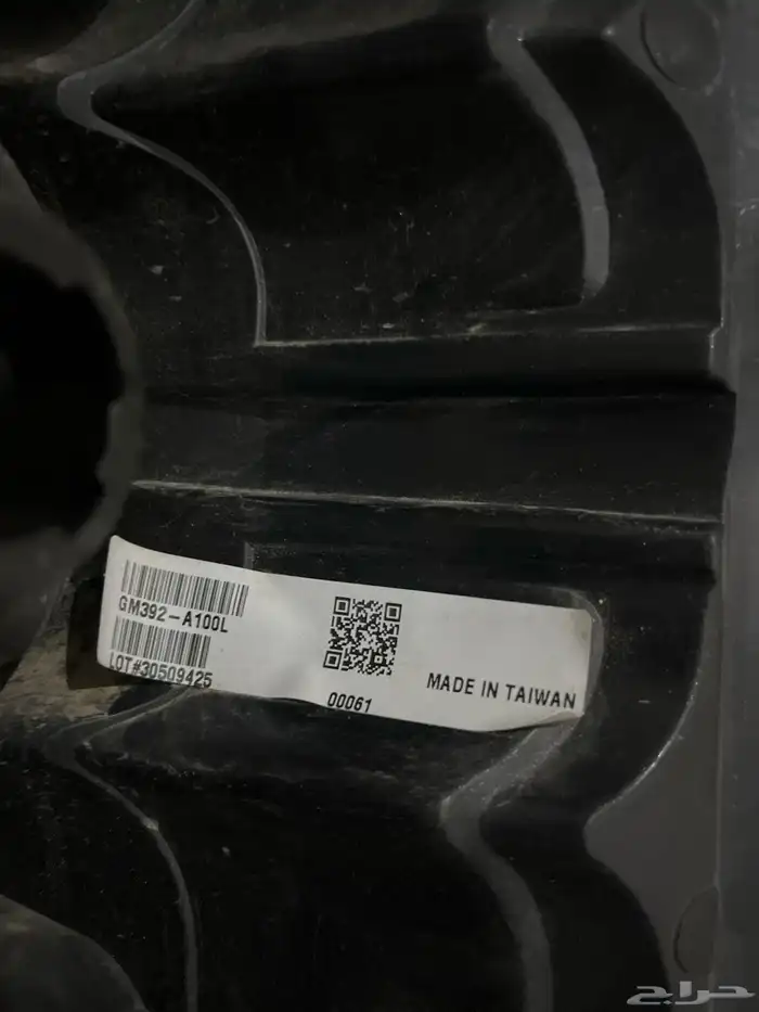 سطب جمس تاهو يمين من 2007 الا 2014 نوعه تيواني نظيف جدا 2