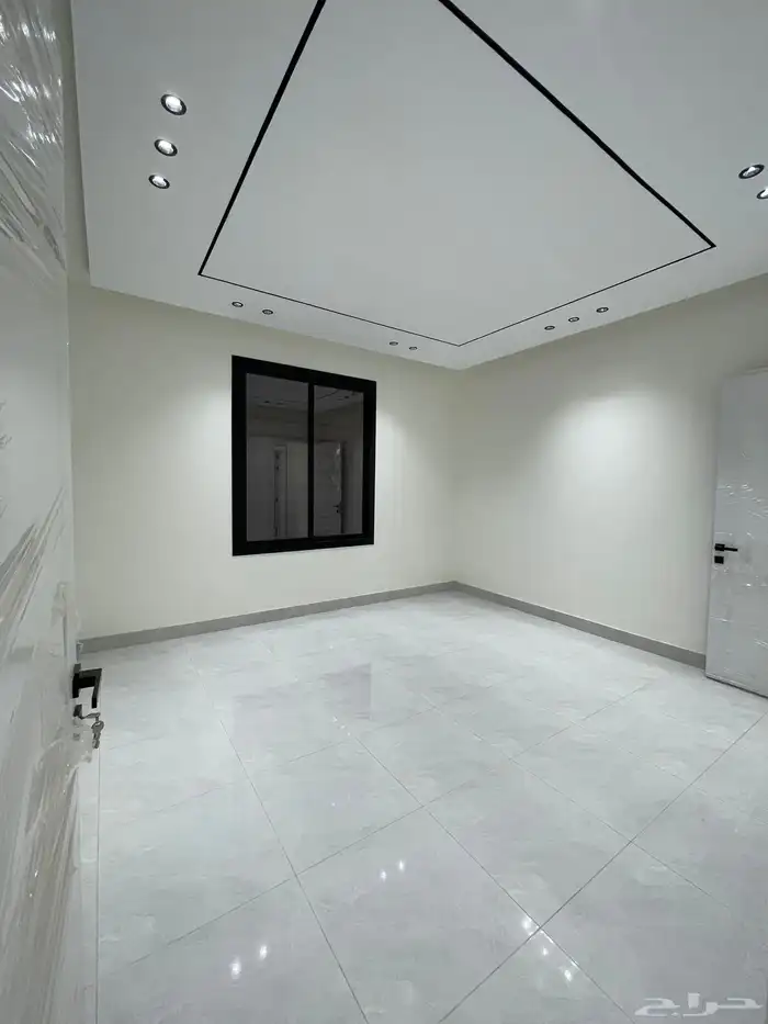 للبيع شقق أرضيه وعلويه ابها بالقرب من المطار 2