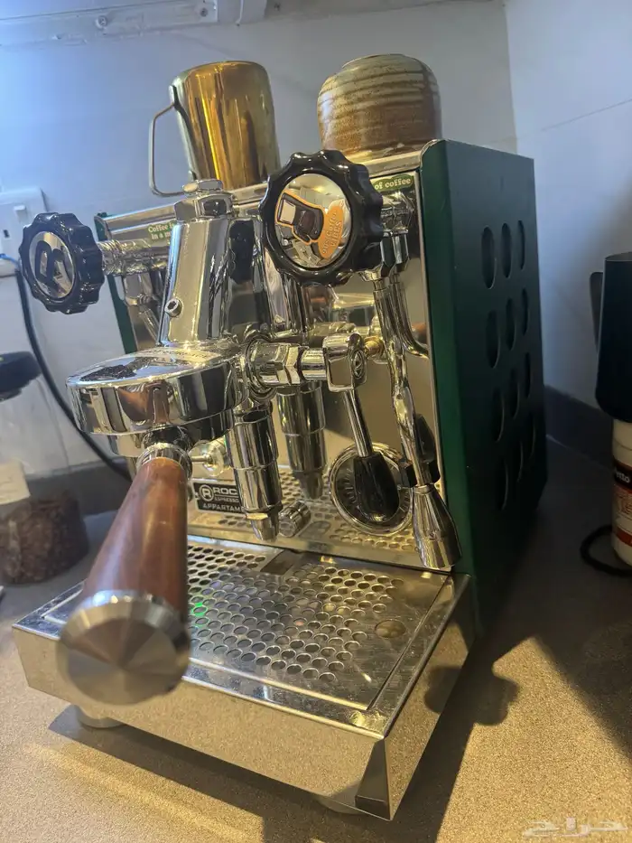 ماكينة قهوة روكيت ابارتمنتو للبيع نظيفه 0