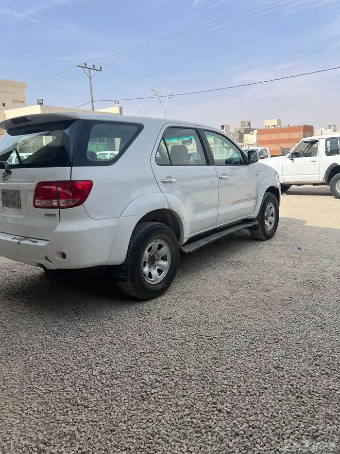 تويوتا فورتشنر 4