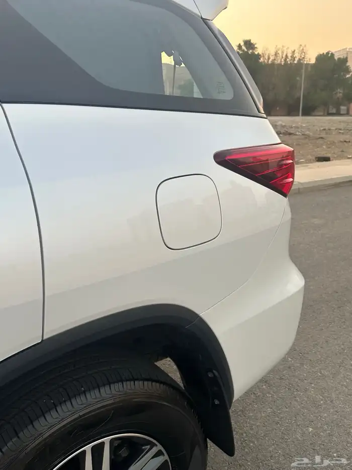 فورشنر 6 سلندر دبل (VX) 2023 ( بحالة الوكالة ) 29