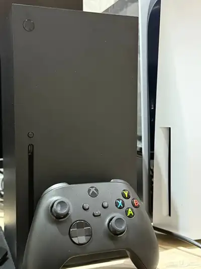 جهاز xbox series x اكس بوكس سيريز اكس مع يده index