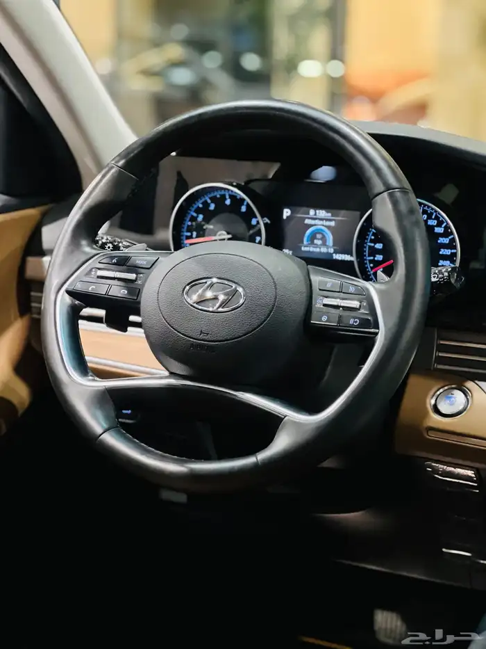 هيونداي 2020 ازيرا (بحالة ممتازة) 16